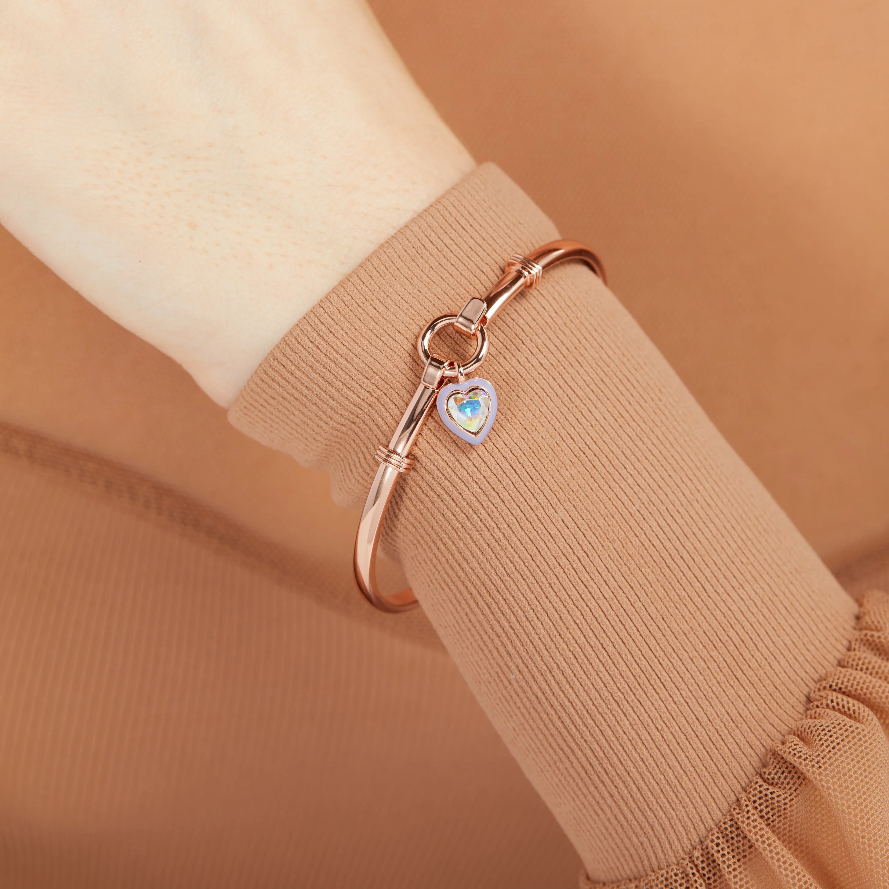 Crystal Heart Clip Bangle