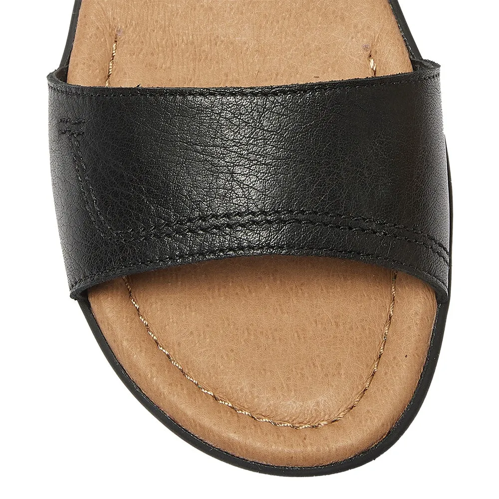 Darwin Wedge in Black Leather