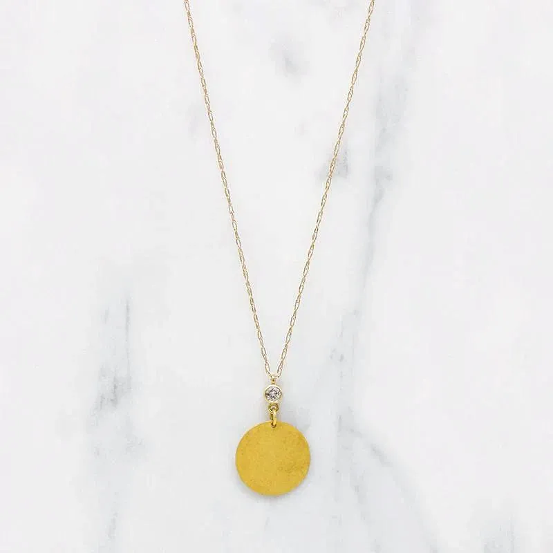 Minimalist Luxury 18k & Diamond Pendant by brunet