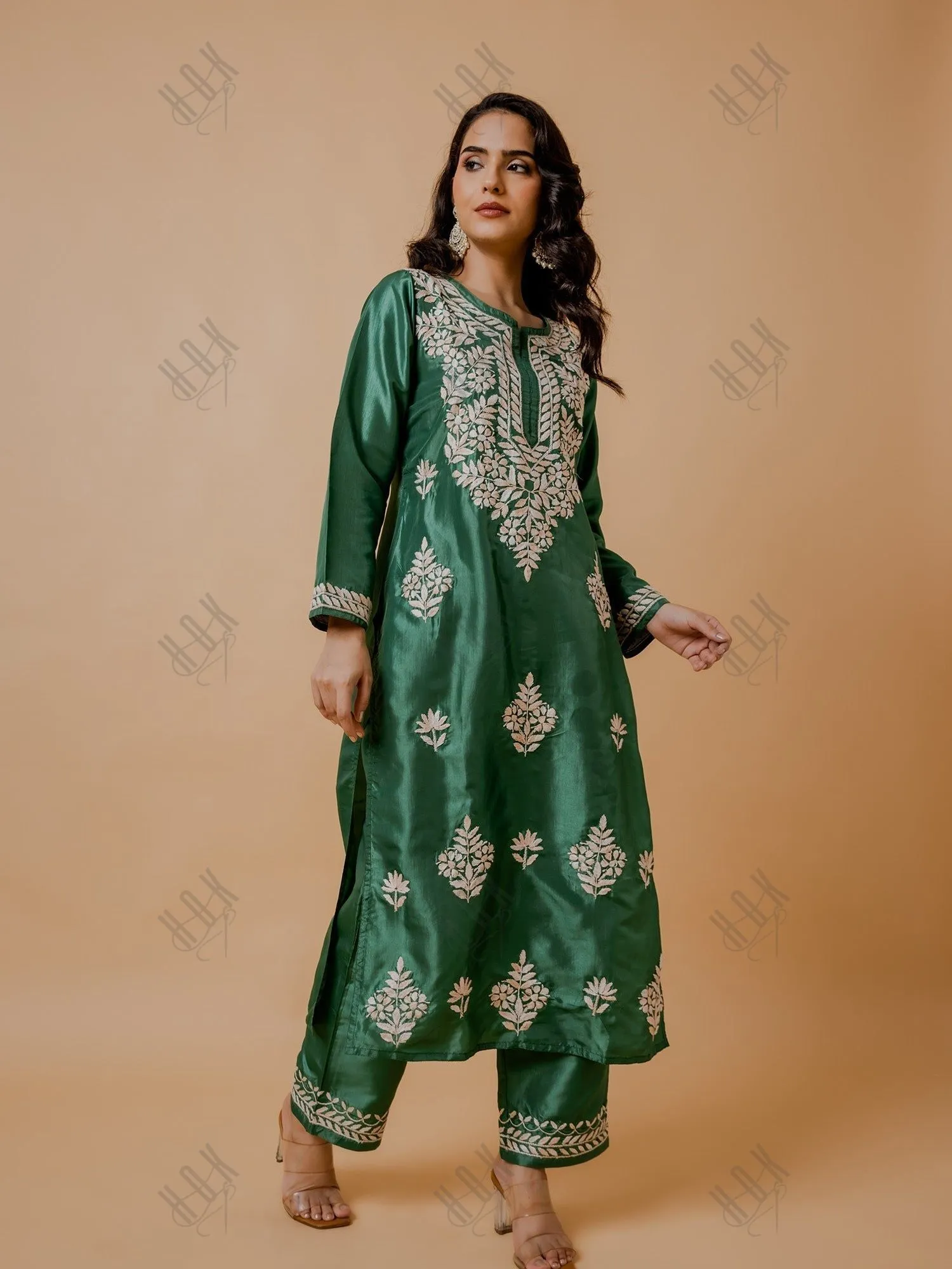 Urmi in Silk Chikankari Kurta Set for Women - Mehndi Green